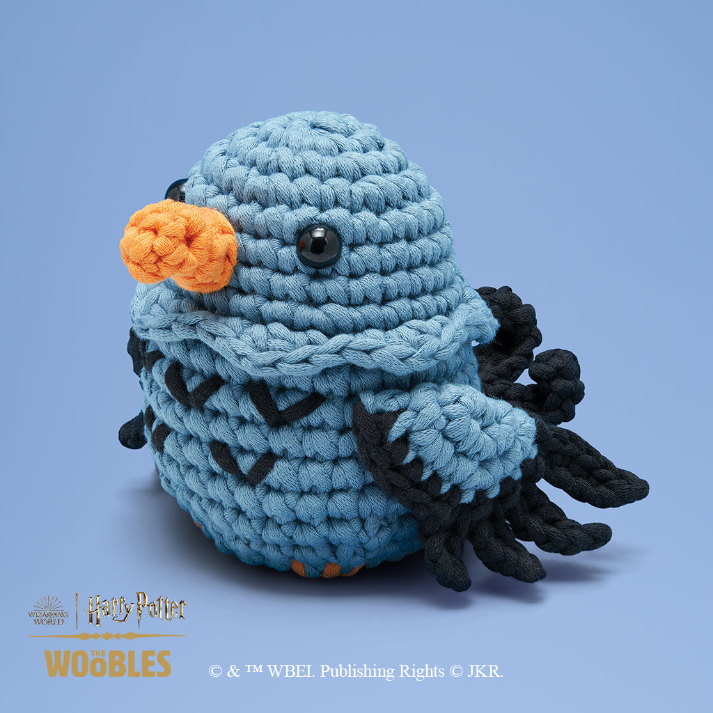 Ravenclaw™ Raven and Scarf Bundle